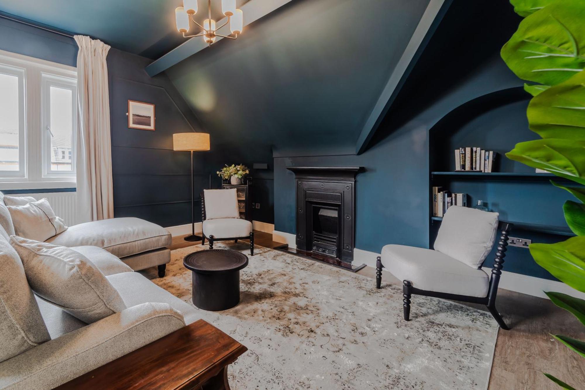 2 The Quadrant Luxury Apartments - Хойлэйк Экстерьер фото